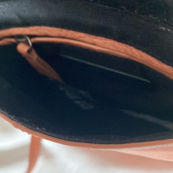 Day and Mood crossbody purse. Color Tan. - Picture 8 of 12